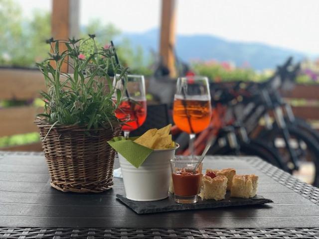 Hotel Alla Rocca Varena Luaran gambar