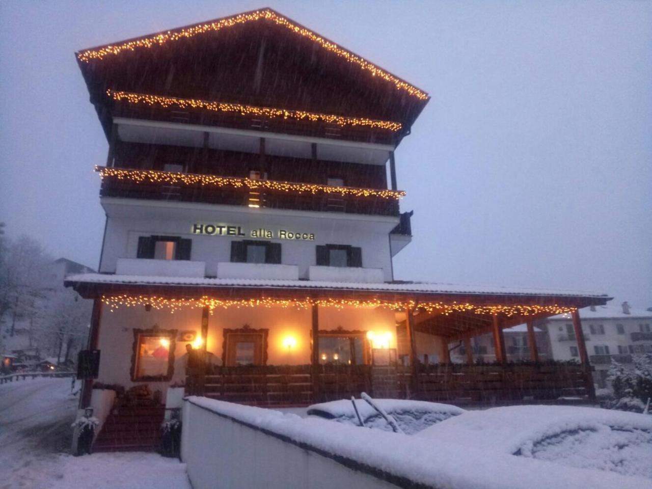 Hotel Alla Rocca Varena Luaran gambar